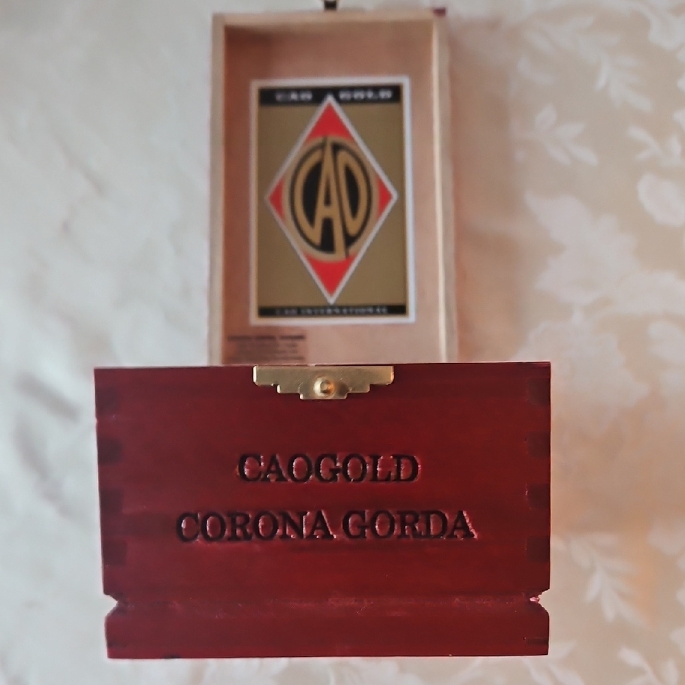 CAO Cigar Box - Picture 7 of 15